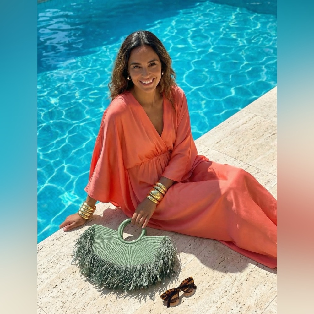 Raffia Handwoven Pink Tote With Fringe | Summer Handbag | Straw Beach Tote - Picture 2 of 14